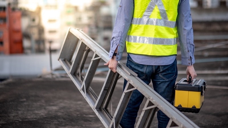 Safe Working with Ladders and Stepladders