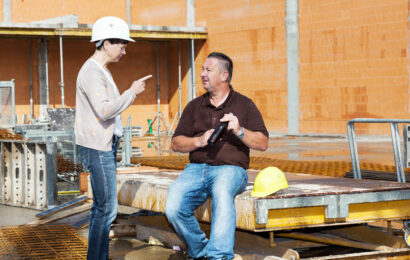 worker drinking on site When Drinking At Work Becomes A Problem